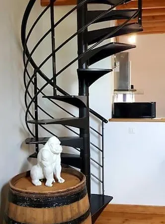 Cosy + Cool Burgundy