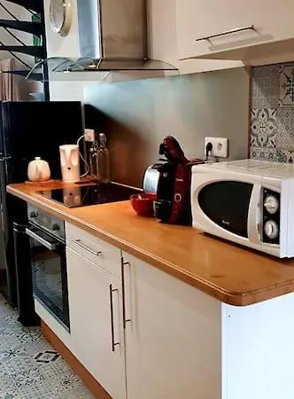 Apartment Cosy + Cool Burgundy