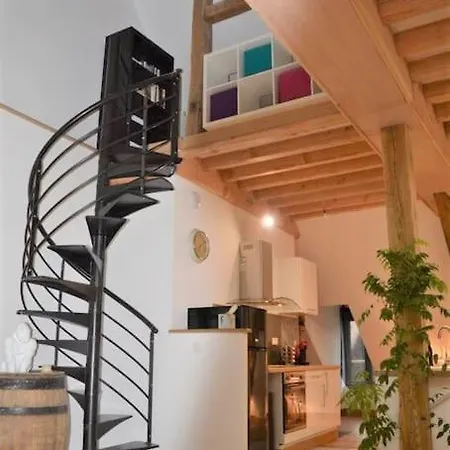 Cosy + Cool Burgundy *