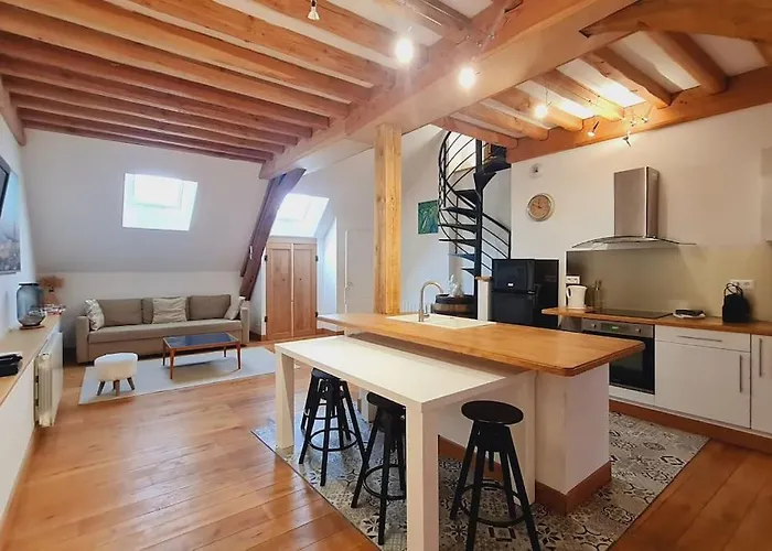 Cosy + Cool Burgundy Apartment Beaune (Cote d'Or)