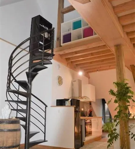 Cosy + Cool Burgundy *