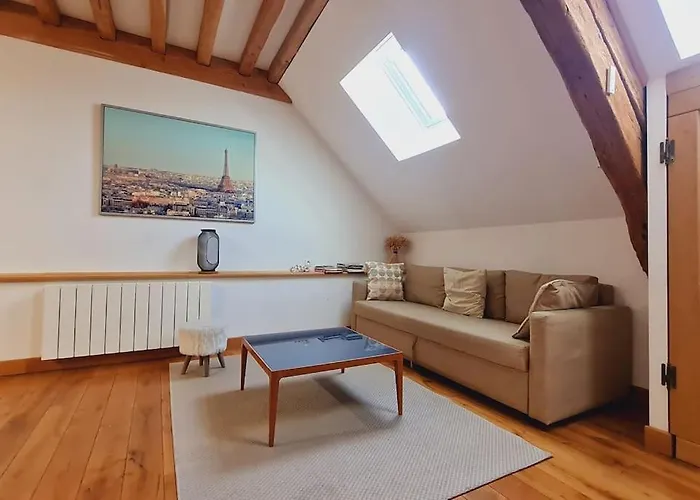 Cosy + Cool Burgundy Apartment Beaune (Cote d'Or)